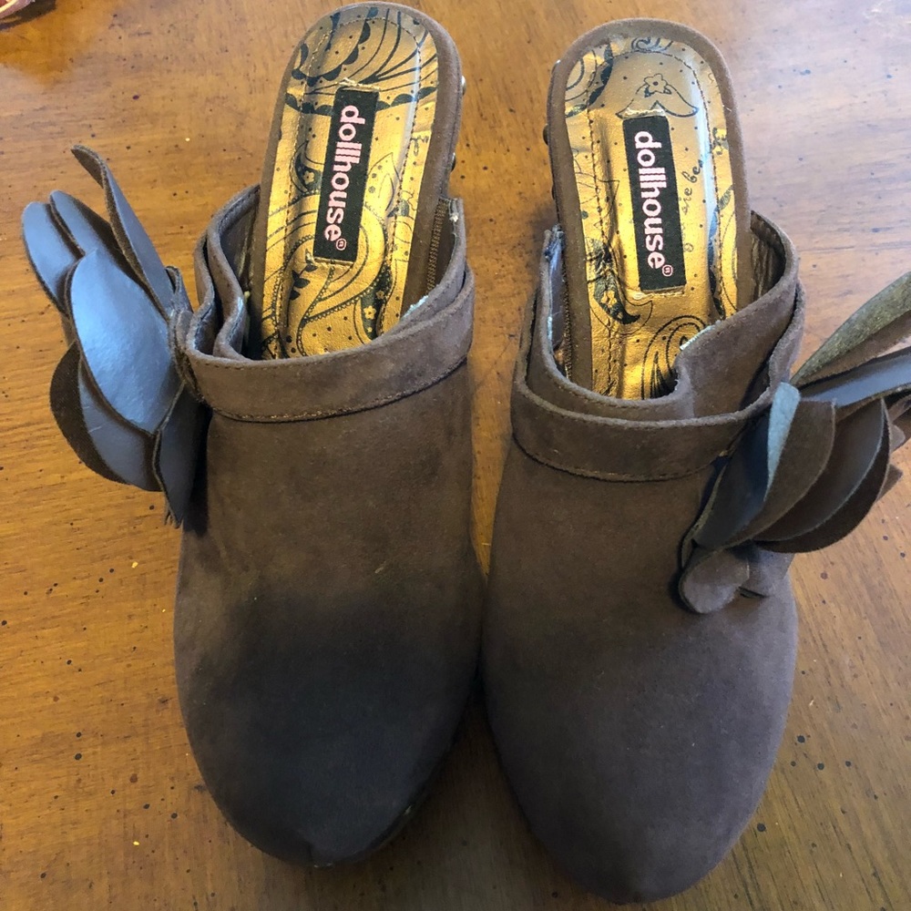 Sexy Clogs never worn